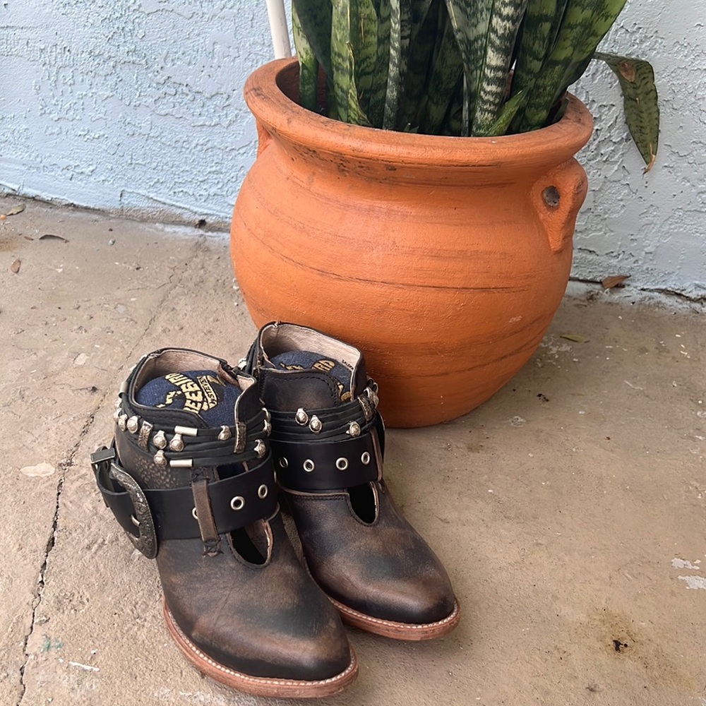 Free Bird booties
